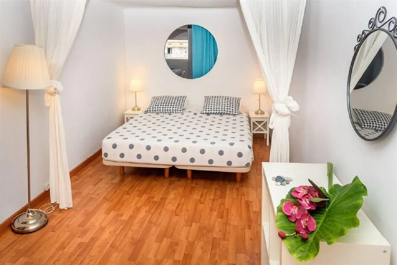 Centrico Atico Con Terraza Privada Apartment Barcelona